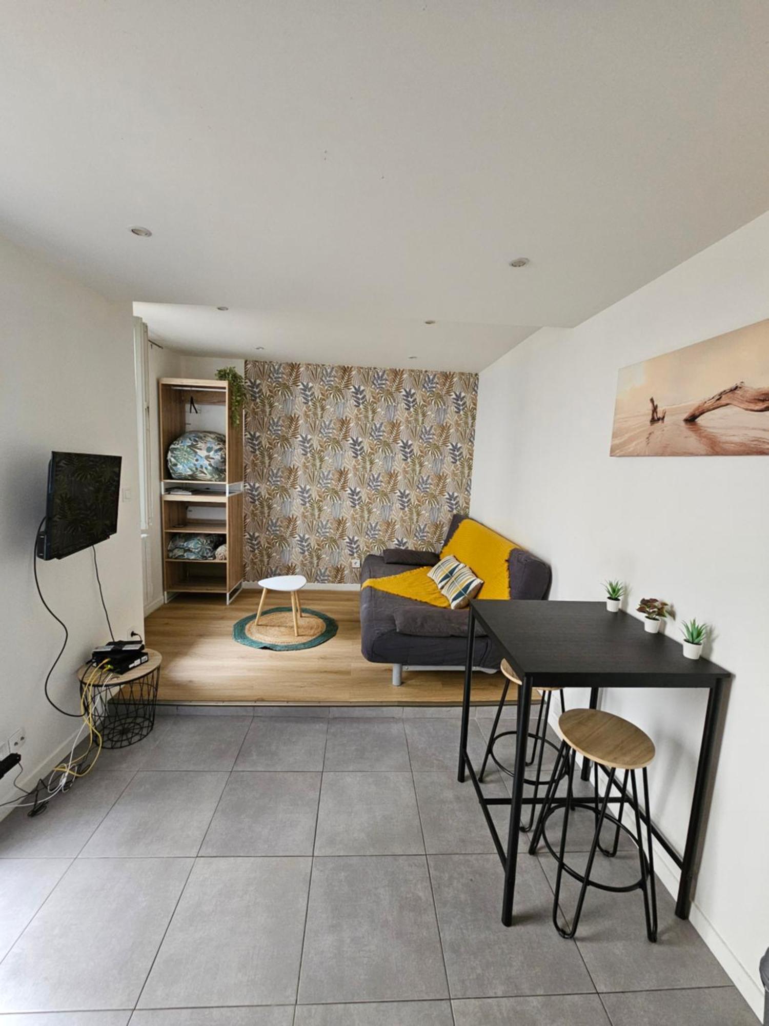 Appartement Le Castetnau - Securise - Proche Halles De *